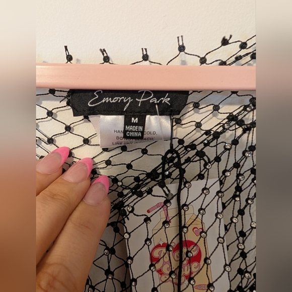 Top - Picture 4 of 5